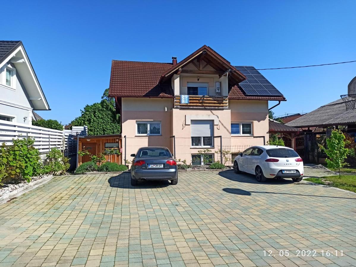 Vagon - Studio - Near Btc, Ljubljana Apartment Exterior photo